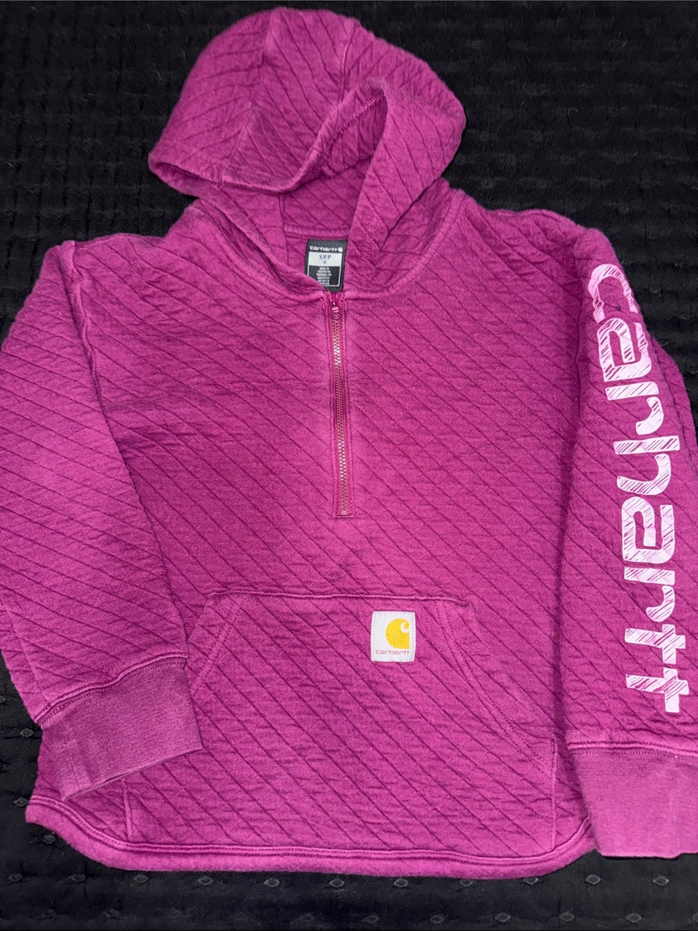 Carhartt Quilted Hooded Pullover in Magenta
